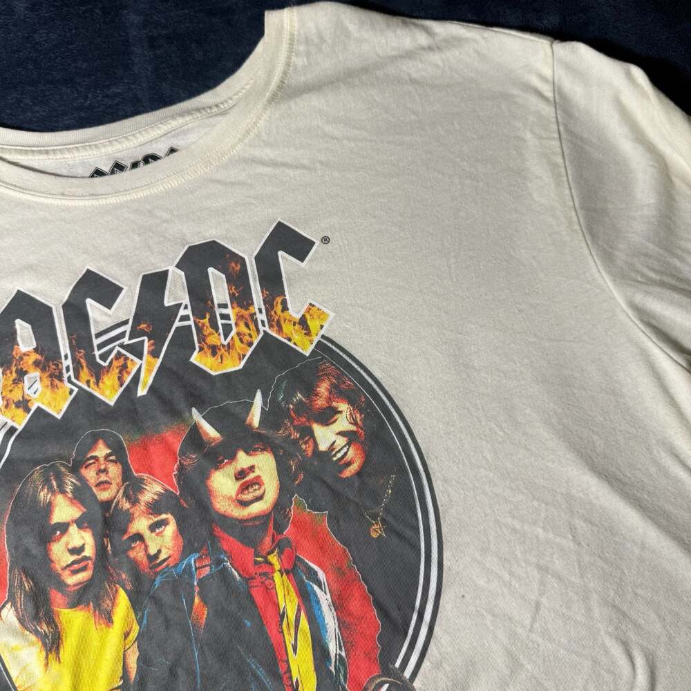 AC/DC Highway To Hell Long Sleeve Graphic T-Shirt Off-White, 2X